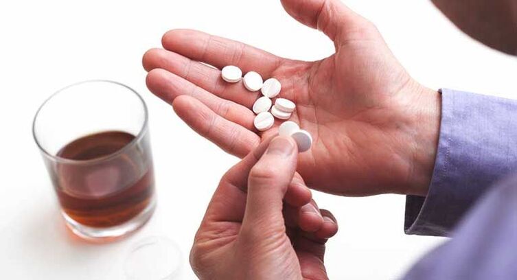 È possibile bere alcolici con antibiotici